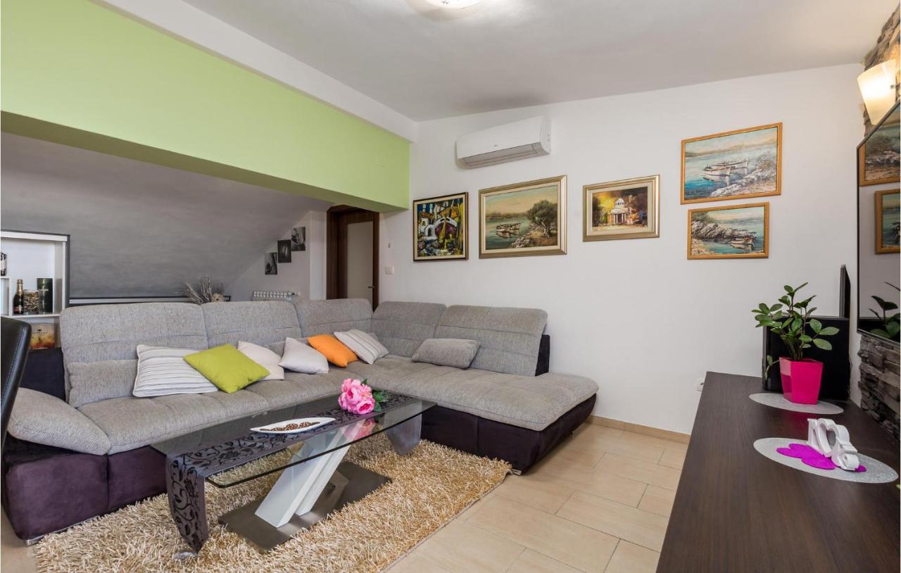 Gorgeous Apartment In Rijeka With Kitchen Exteriör bild
