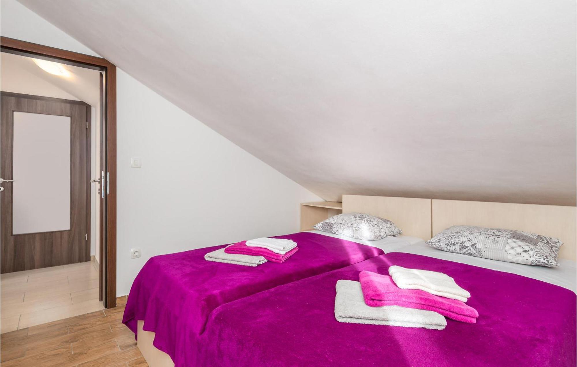 Gorgeous Apartment In Rijeka With Kitchen Exteriör bild